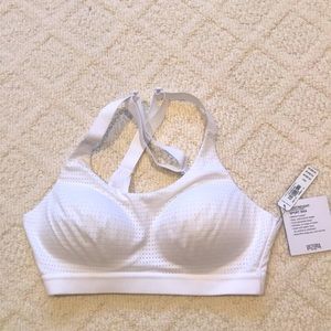 NWT Victoria’s Secret Sports Bra 32C white